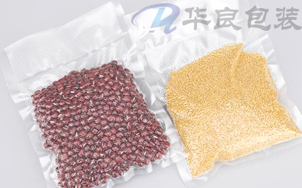  抽真空紋路袋與光面袋有什么區(qū)別？