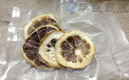 沒有紋路的光面塑料袋如何抽真空？